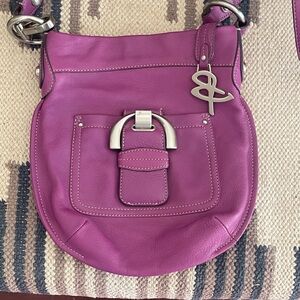 B Makowsky Purple Leather Purse